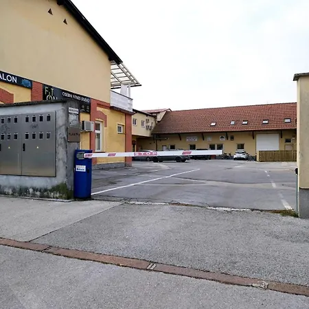 Appartement Joy Tour As With Free Private Parking Ljubljana